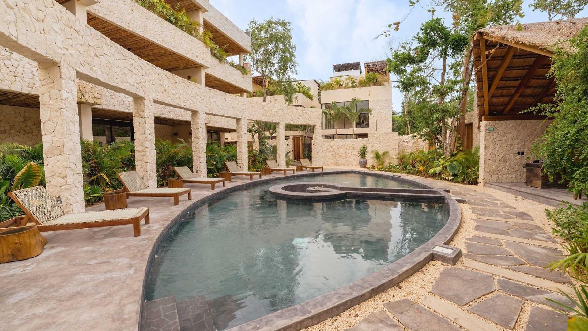 Luxe 3br - Two Private Pools Including Rooftop Modern Boho Style Villa