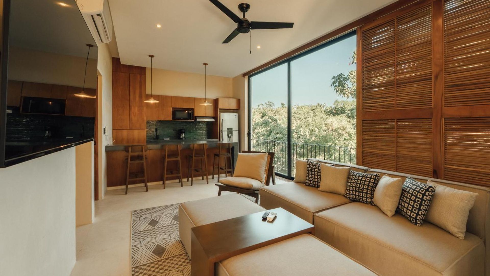 Kinich Nah - 2 Bedroom Penthouse Rooftop And Pool Amazing Jungle View Apartment *