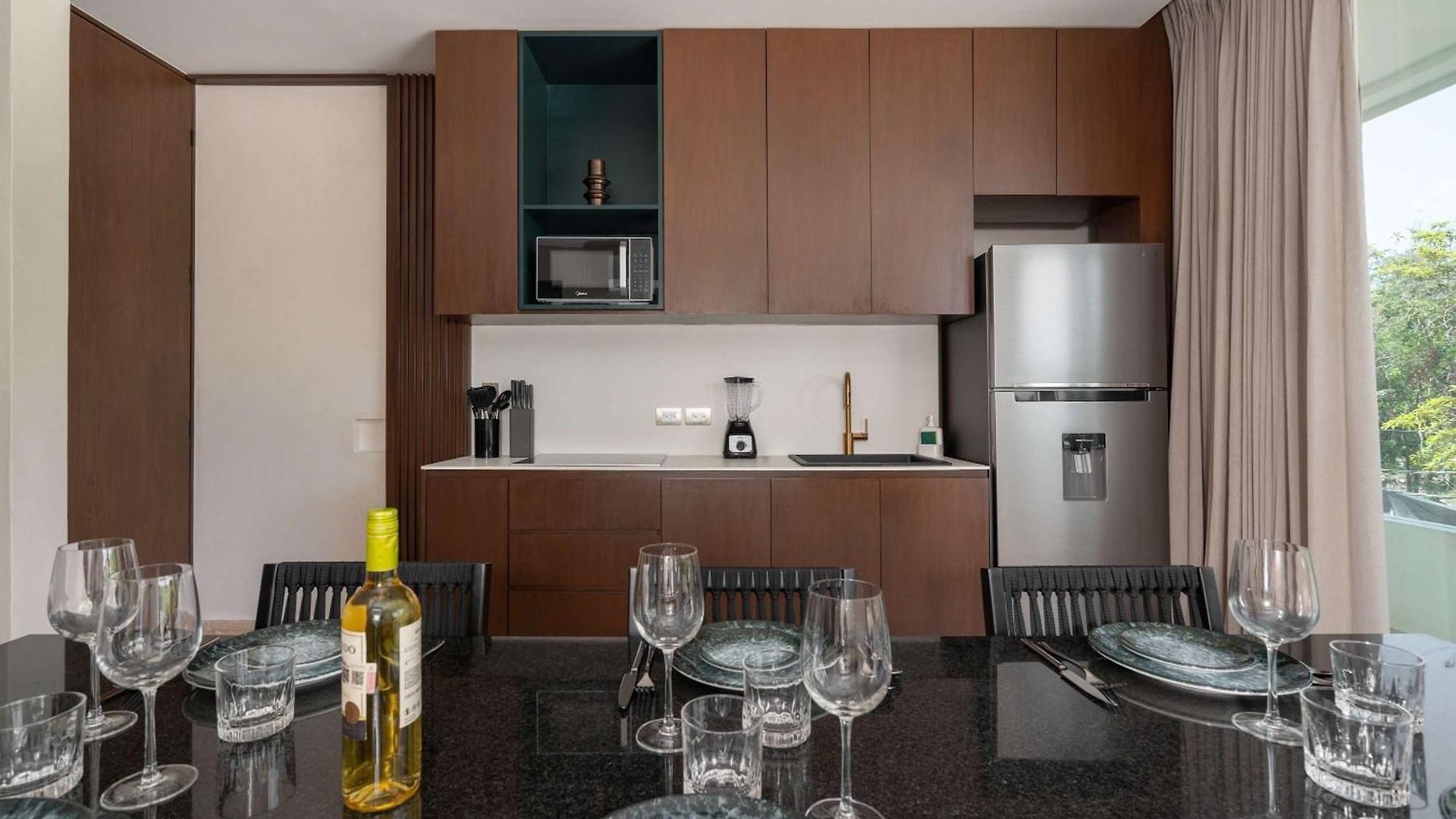 Maria - Modern 2br Retreat With Pool *