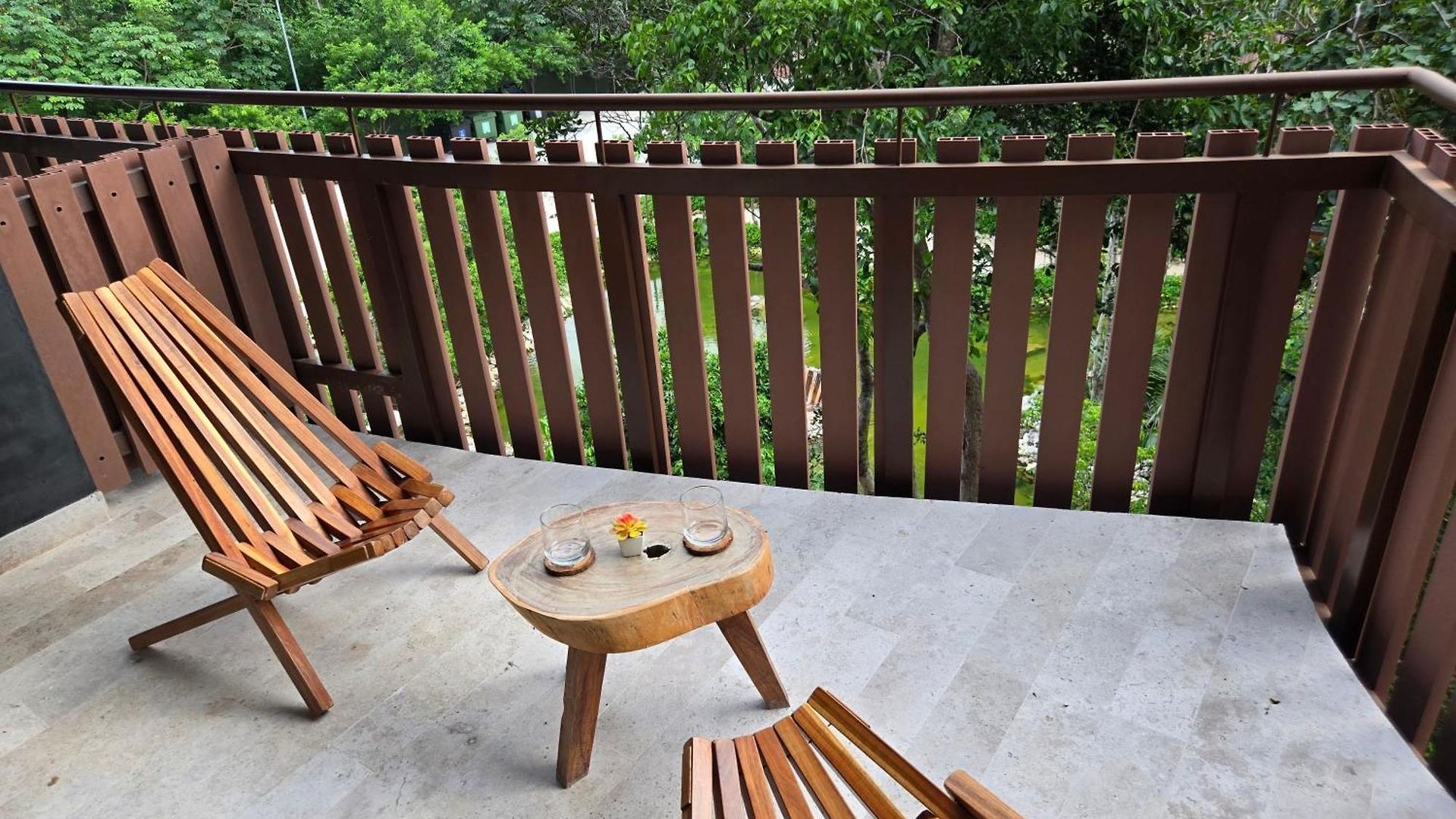 1br - Sea View Rooftop Pools Steps To & Jaguar Park Apartment
