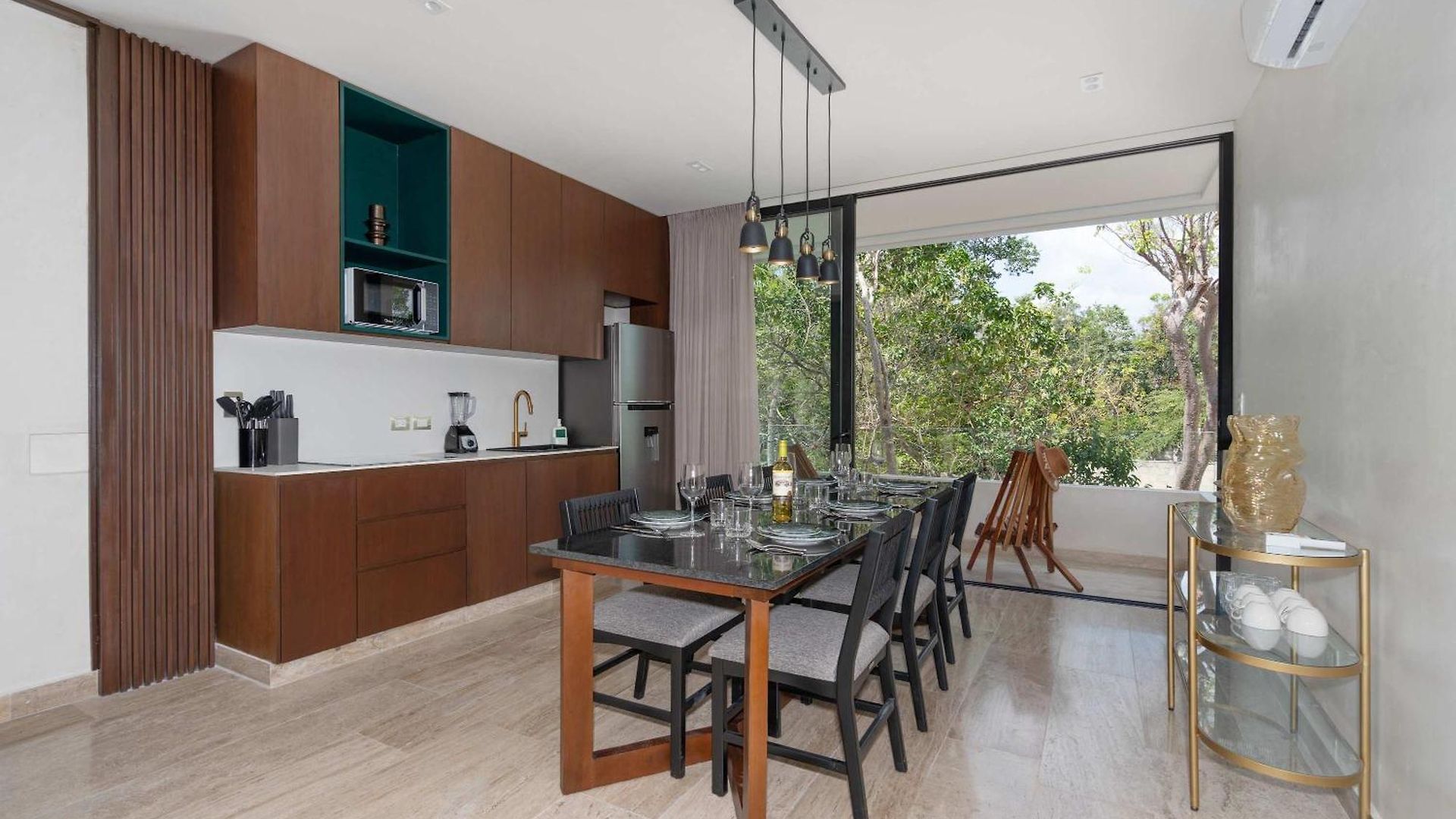 Maria - Modern 2br Retreat With Pool Apartamento