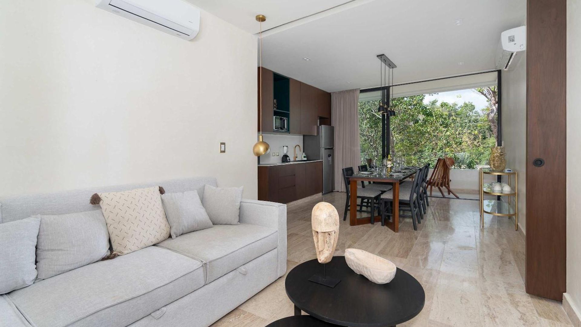 Maria - Modern 2br Retreat With Pool Apartamento