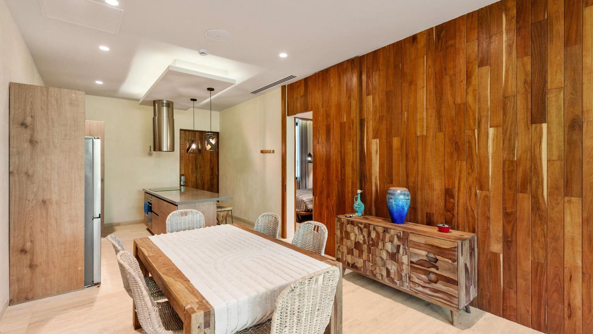 Apartment Modern Retreat With Private Garden And Jacuzzi *