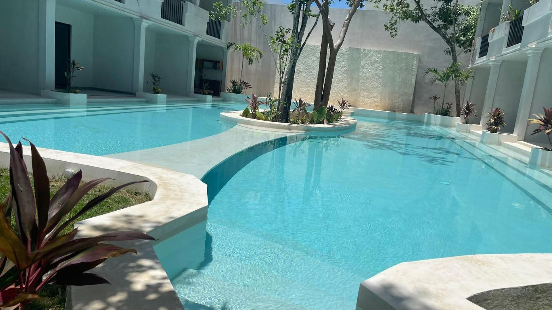 Modern In Core Pool Nature Apartment Tulum