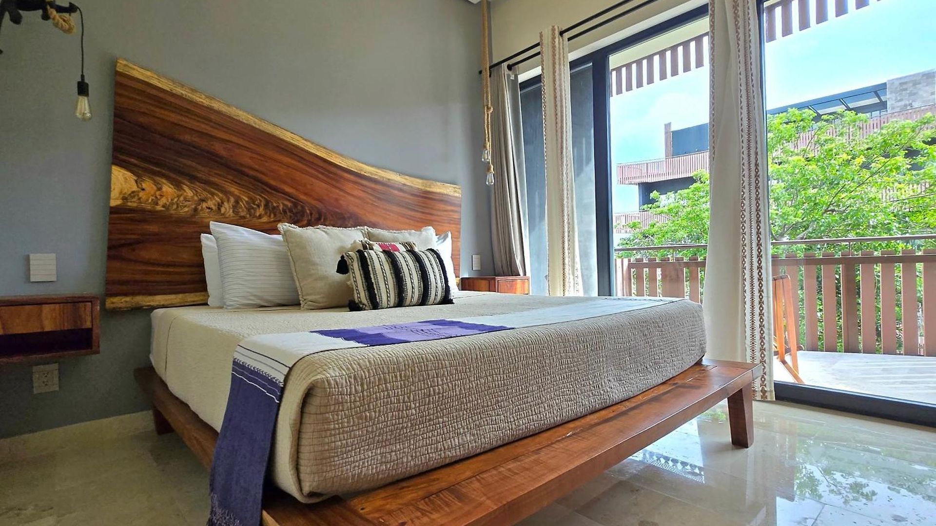 1br - Sea View Rooftop Pools Steps To & Jaguar Park