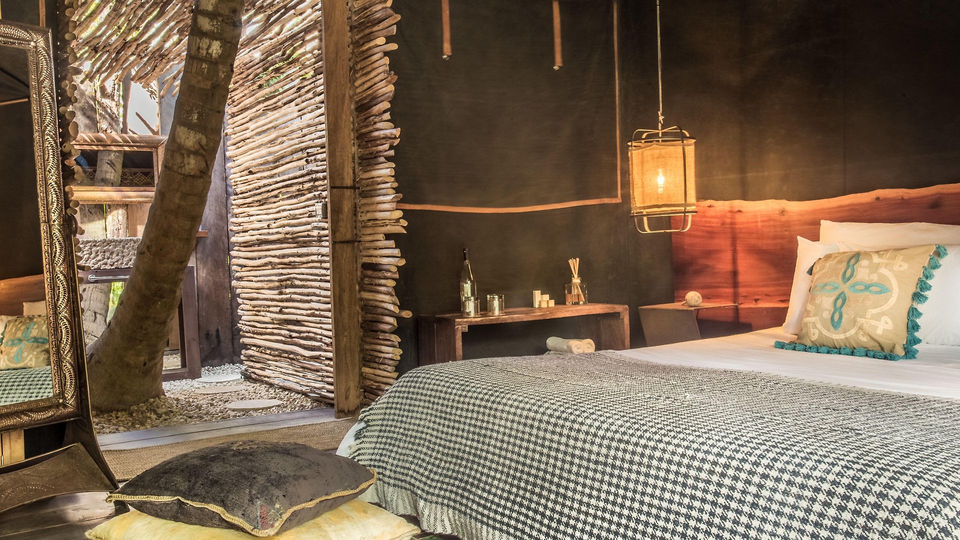 Nomade Temple Hotel