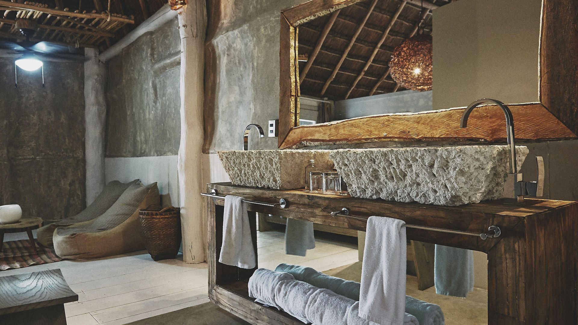 Nomade Temple Hotel