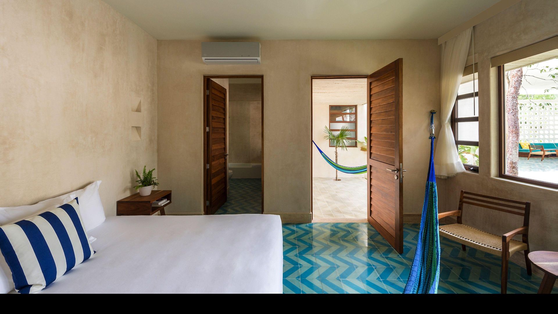 Tiki Tiki Hotel 4*