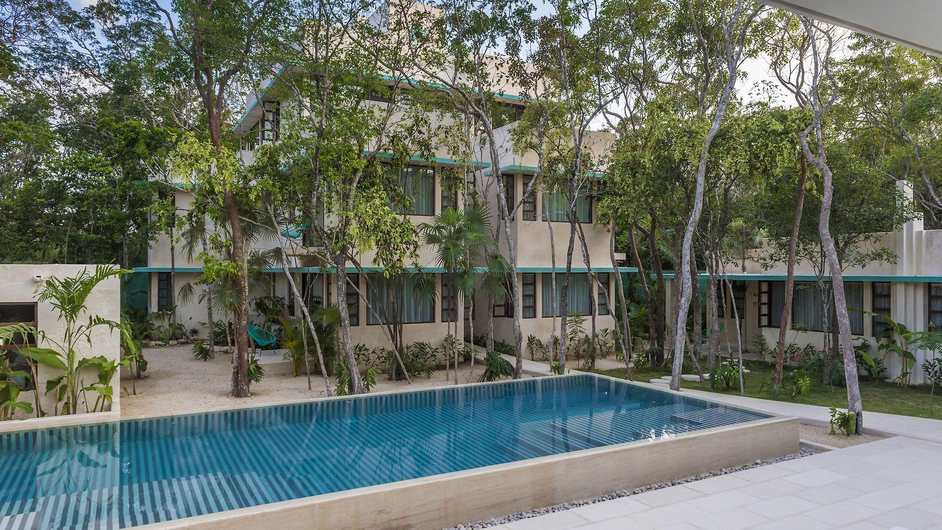 Hotel Tiki Tiki