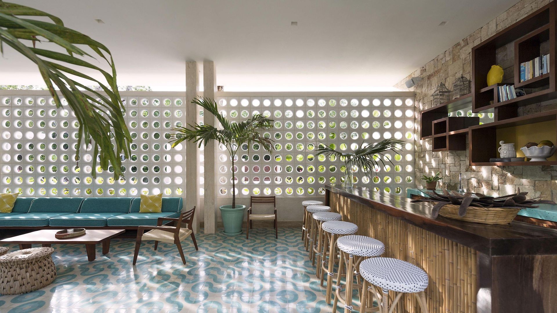 Tiki Tiki Hotel