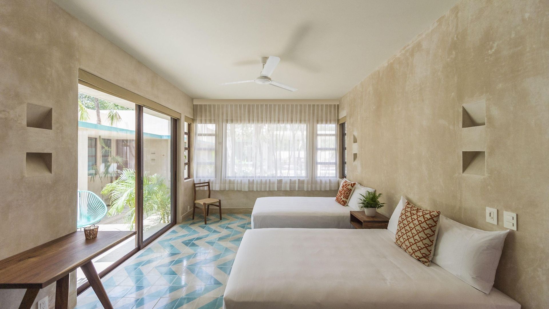 Tiki Tiki Hotel