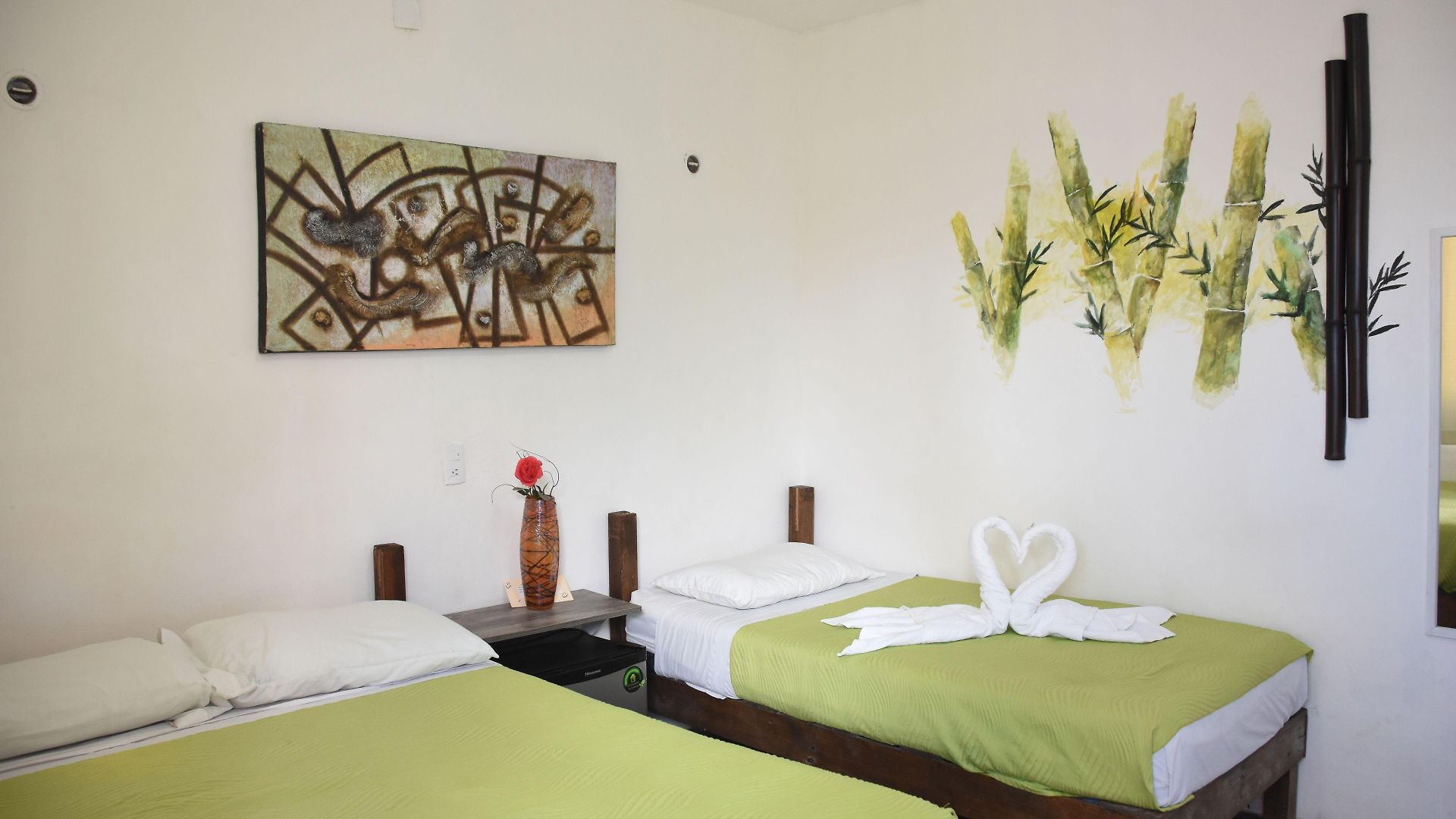Hostal Emotion Avenida &