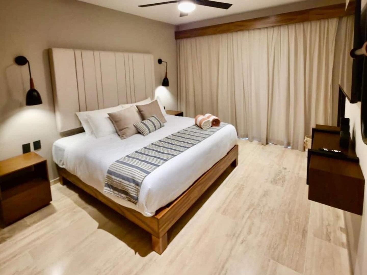 Hacienda Tuk 3br With Pool & Padel