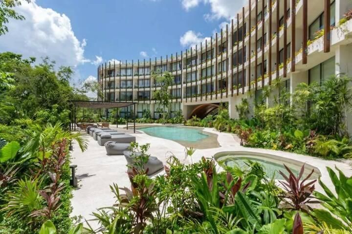 Jungle Loft Mistiq Garden 2 -skypool -gym -beach *