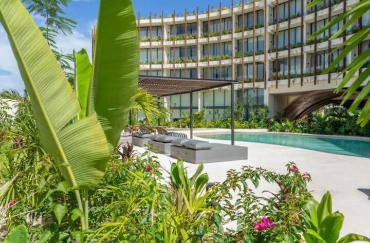 Apartment Jungle Loft Mistiq Garden 2 -skypool -gym -beach *