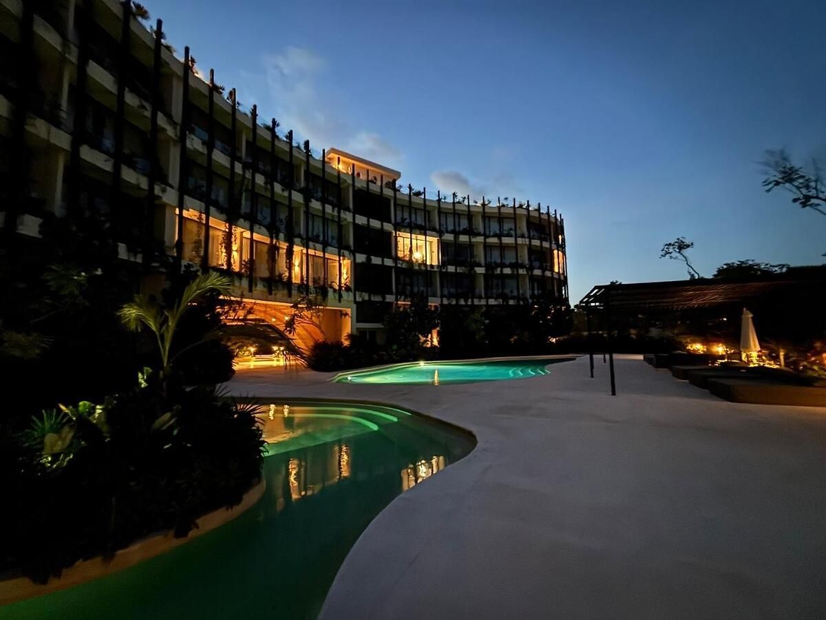 Apartment Jungle Loft Mistiq Garden 2 -skypool -gym -beach *