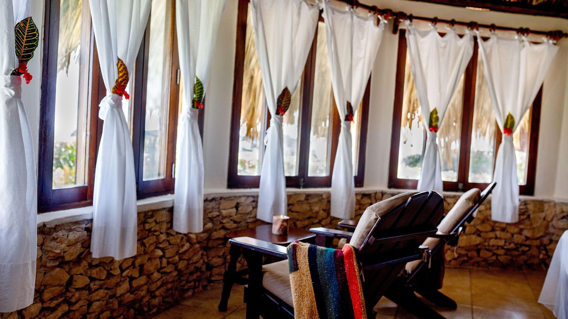Hotel Maya By G