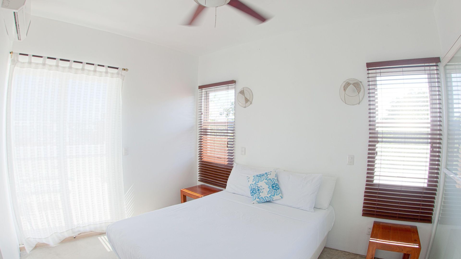 Hotel Mango 3*