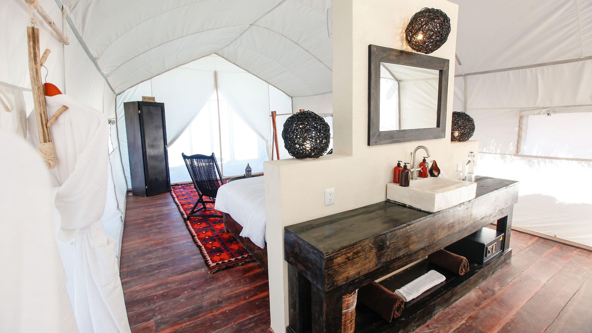 Our Habitas - Adults Only 5*