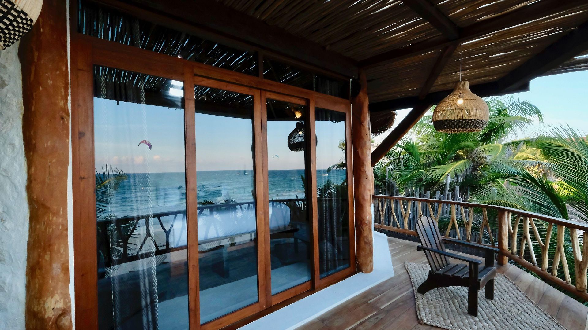 Casa Ganesh Beachfront 4*