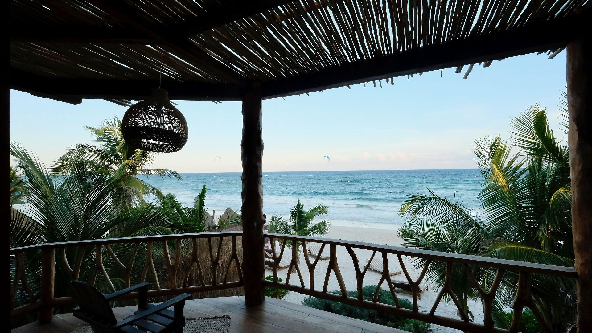 Hotel Casa Ganesh Beachfront