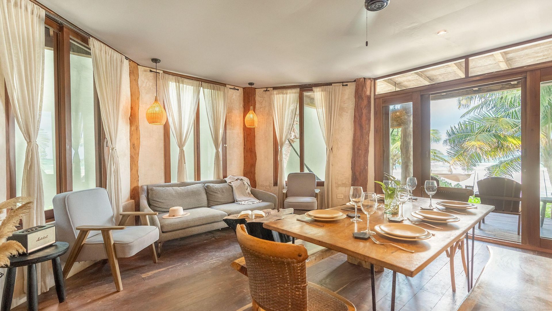 Casa Ganesh Beachfront 4*