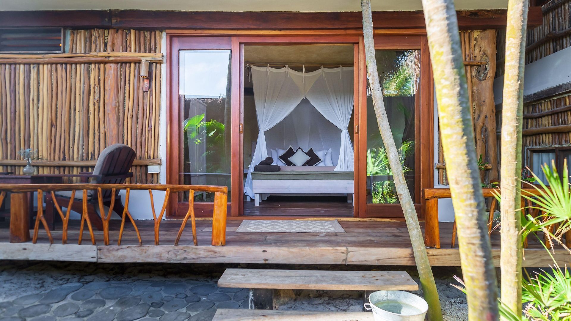 Casa Ganesh Beachfront