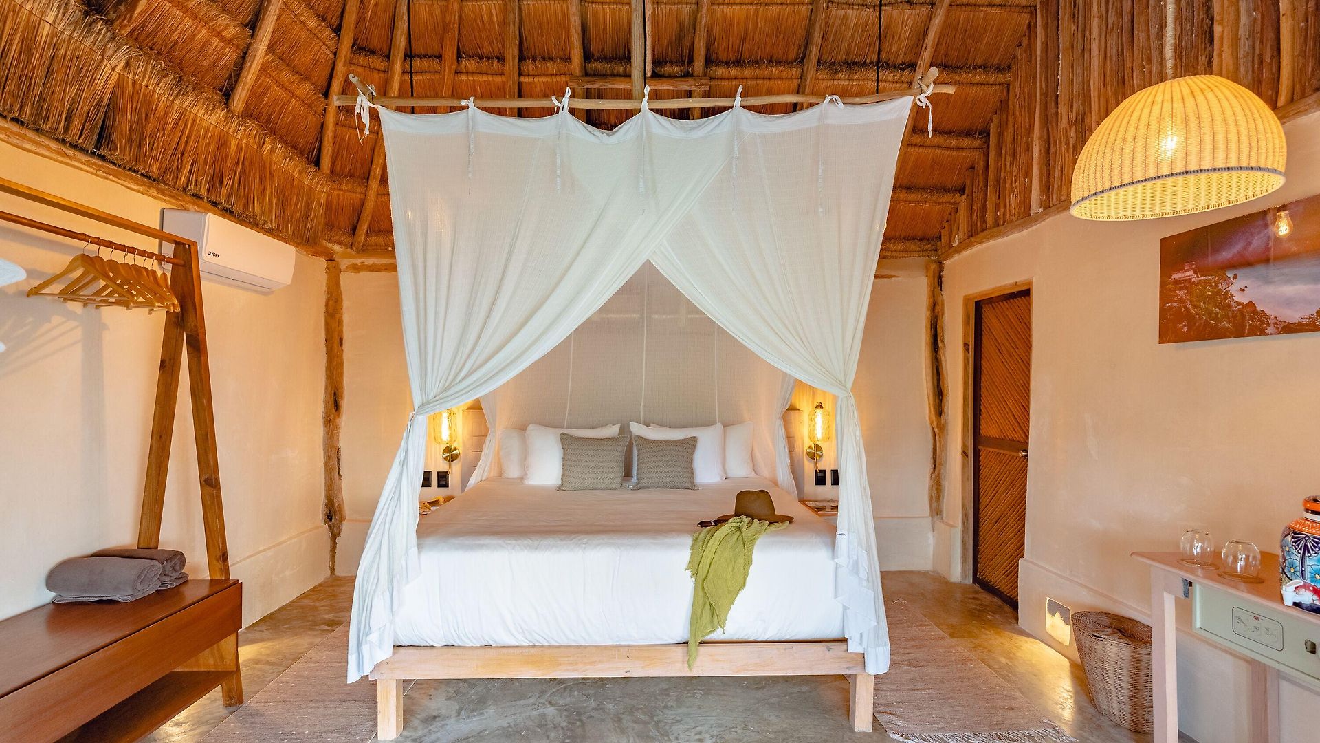Hotel Casa Ganesh Beachfront