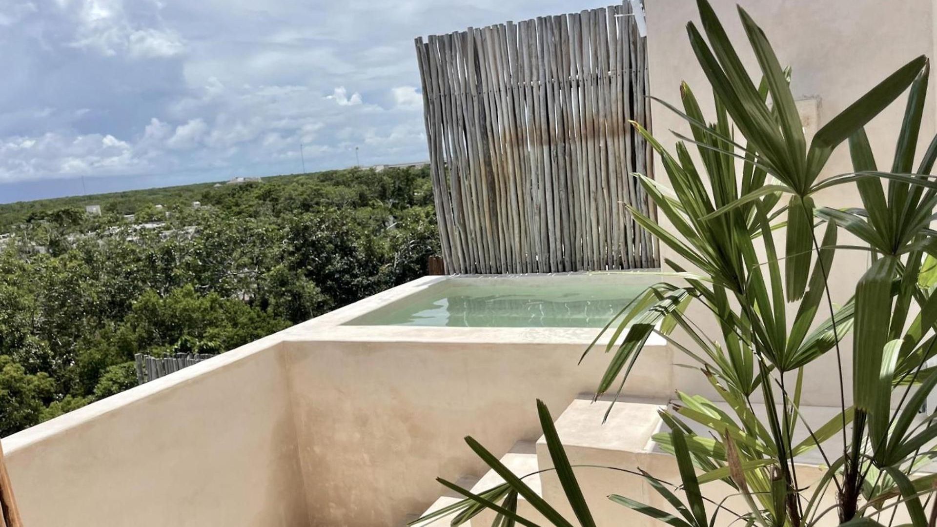 3 Bed Sleeps 6 - Private Pool & Hot Tub * Tulum