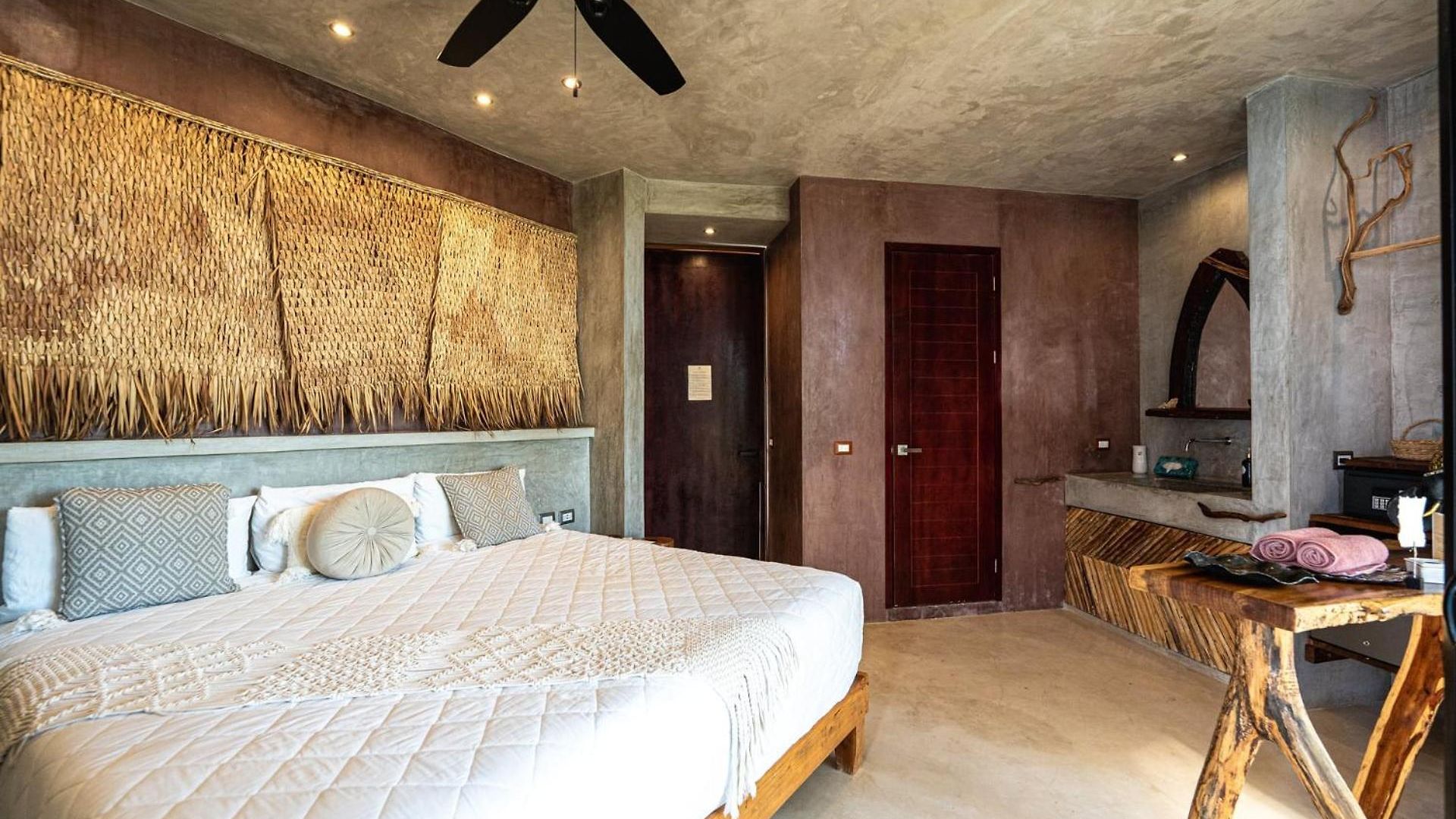 Xkeban Adults-only Weekend Party Hotel 4*