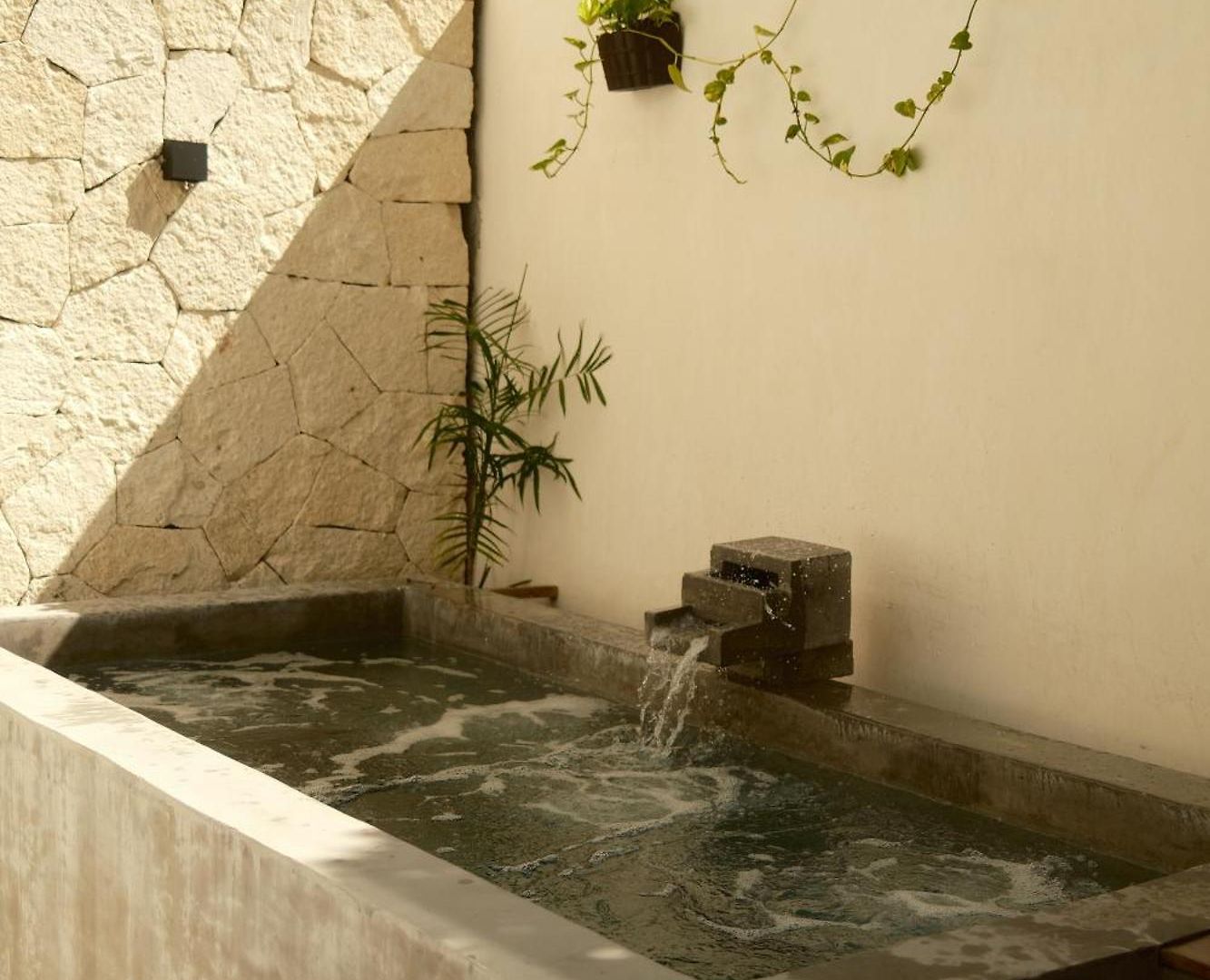 Apartment Downtown Penthouse With Private Pool, Rooftop Pool And Gym, Short Distance From Beaches, Restaurants & Nightlife *