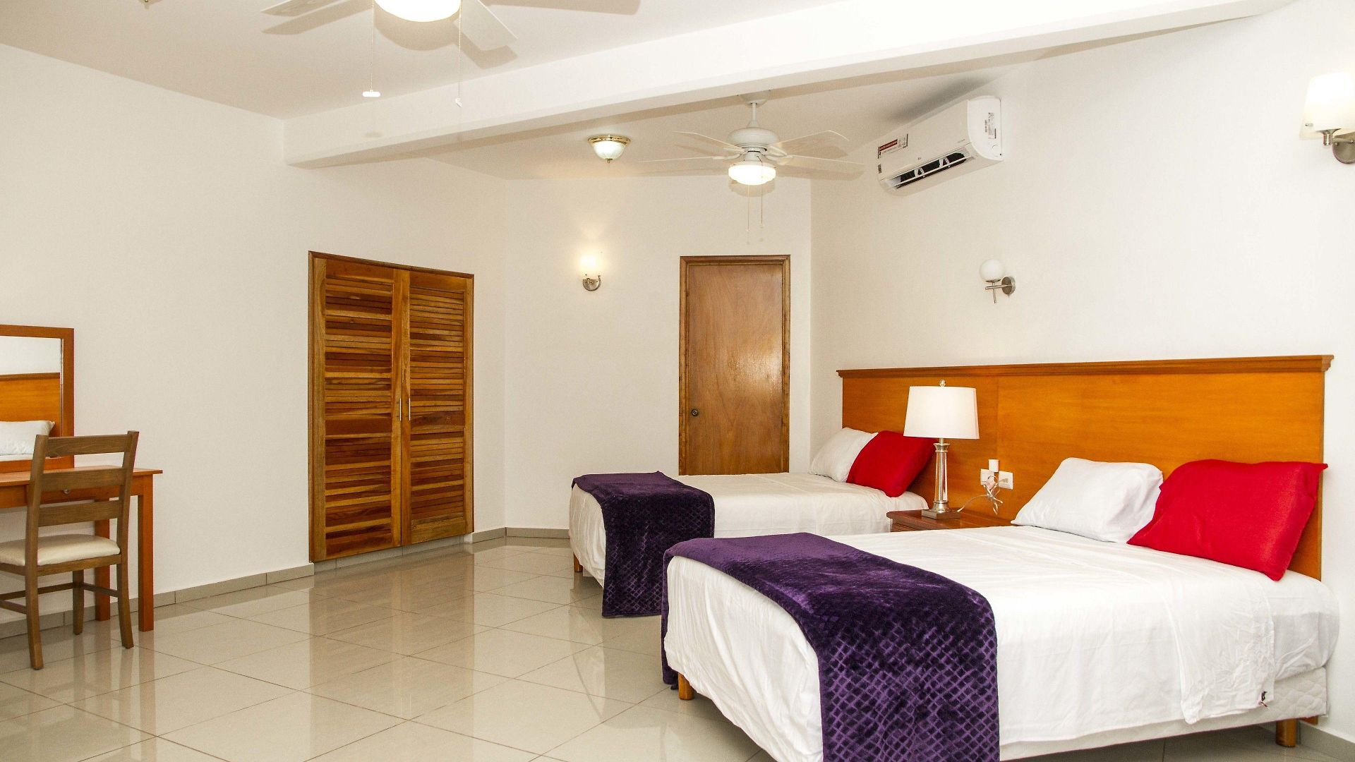 Scarlette Hotel 3*