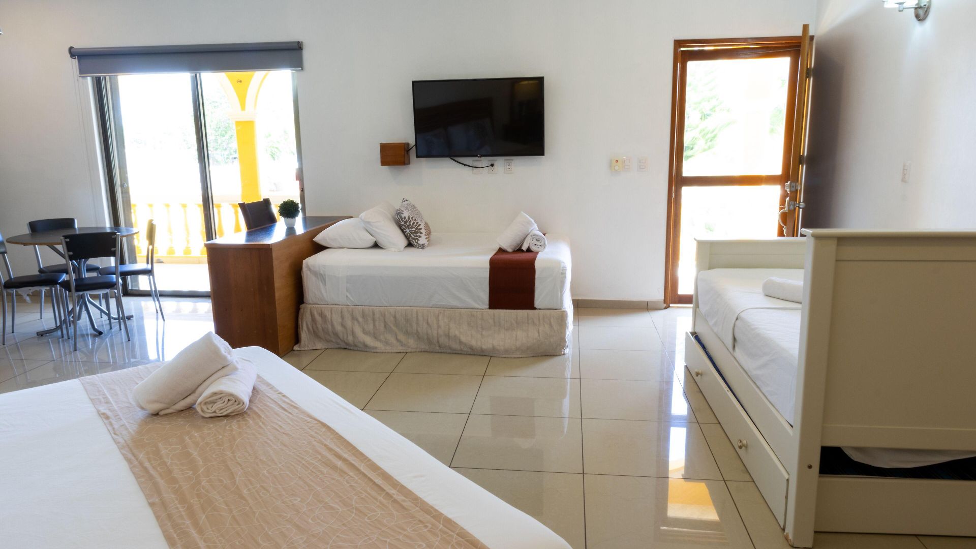 Scarlette Hotel