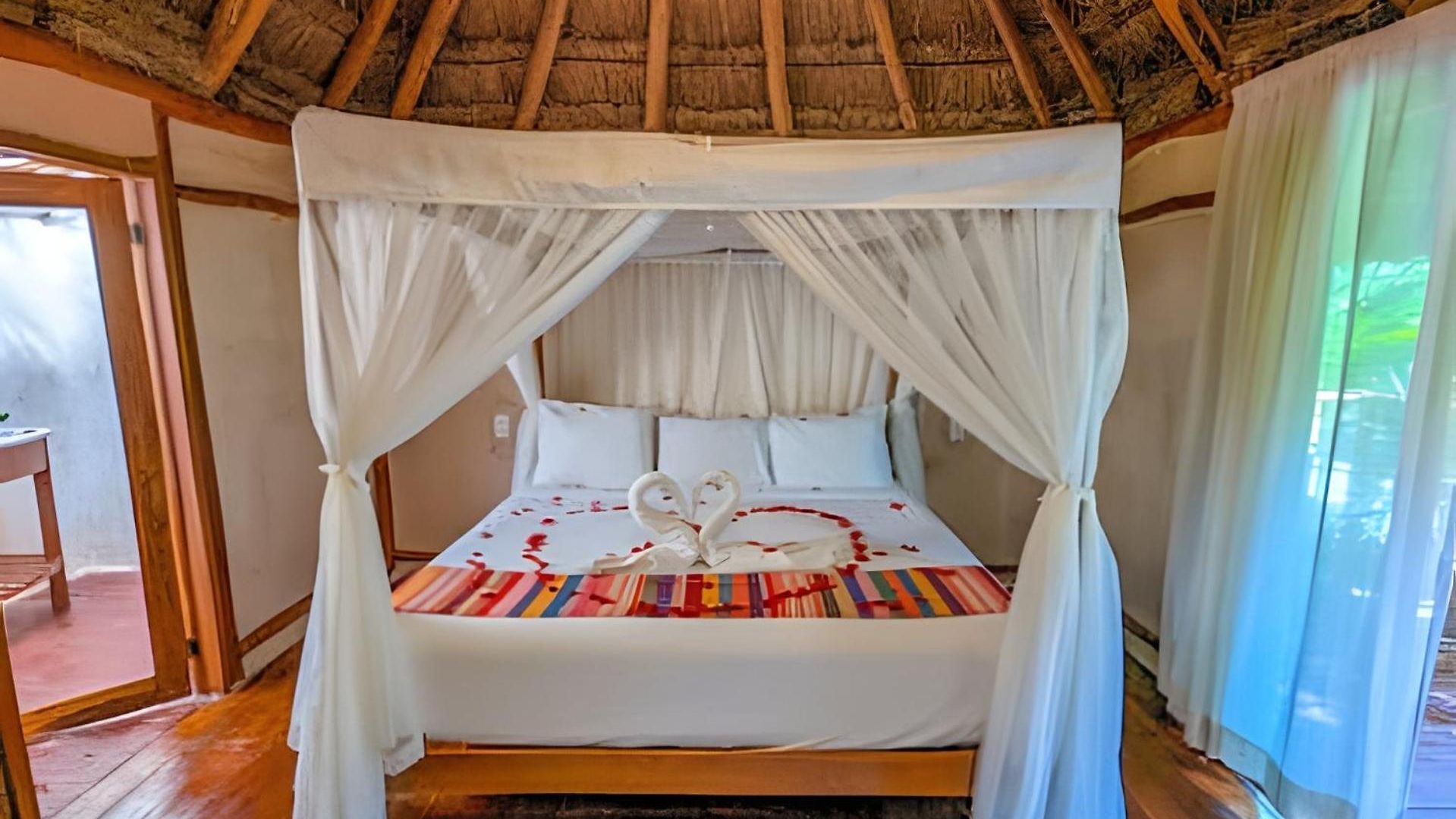 Stunning 6 Private Villas & Ph /Wifi/Ac/Pool/Gym.