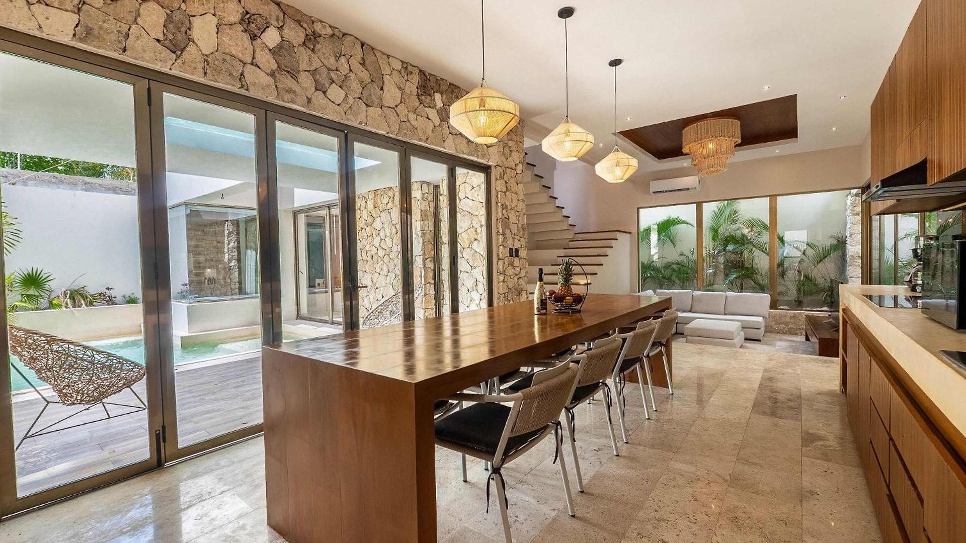 Villa Rare 8br Dual Getaway With 4 Private Pools *