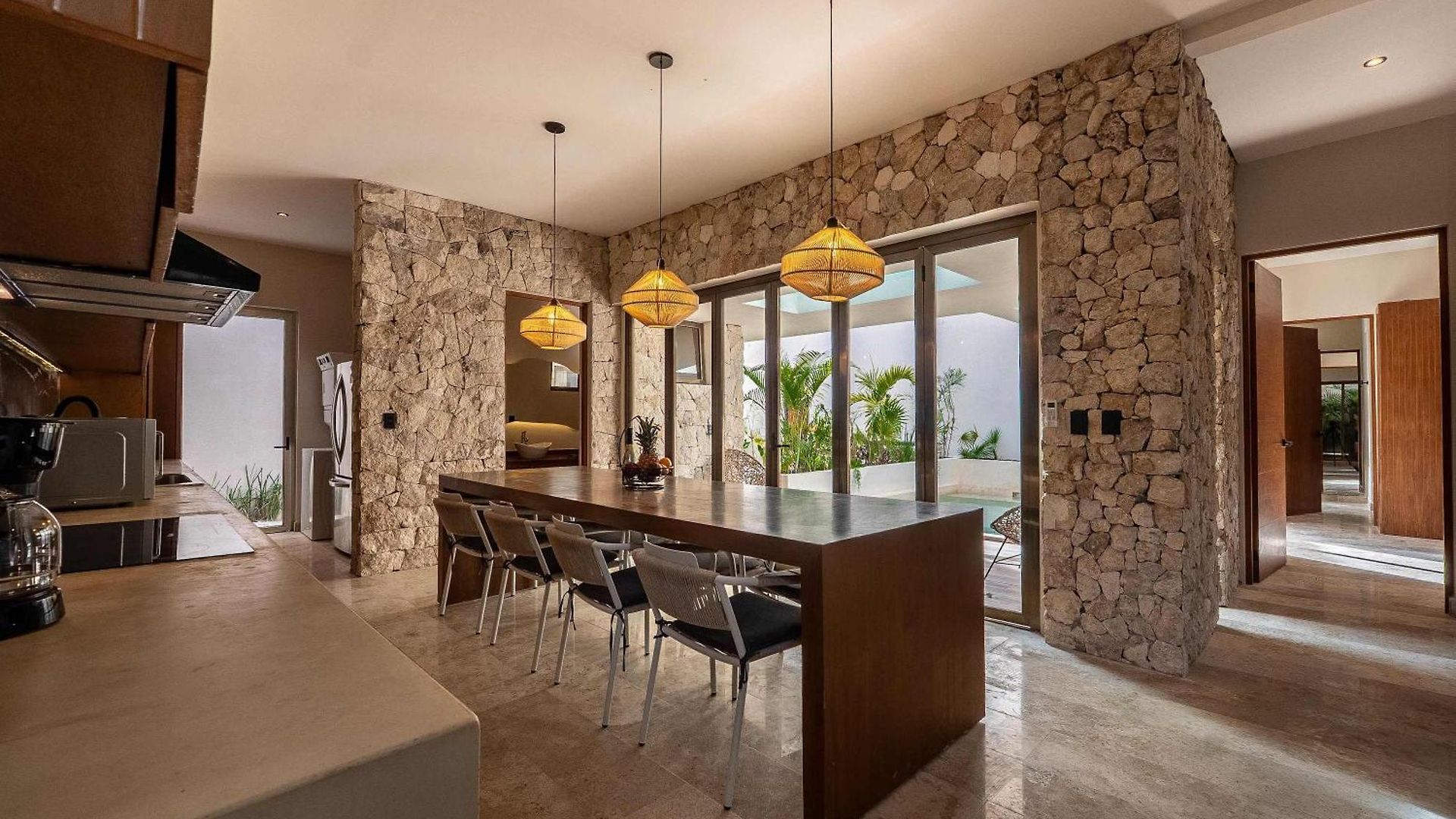 Rare 8br Dual Getaway With 4 Private Pools Villa