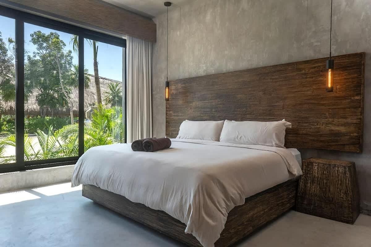 6br At Premium Location 24 H Security