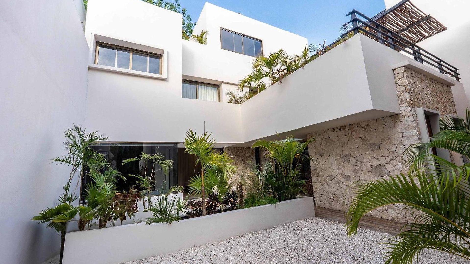 Rare 8br Dual Getaway With 4 Private Pools *