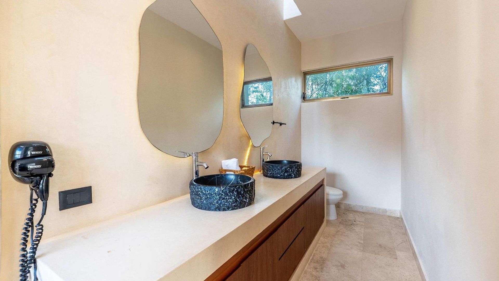 Rare 8br Dual Getaway With 4 Private Pools *