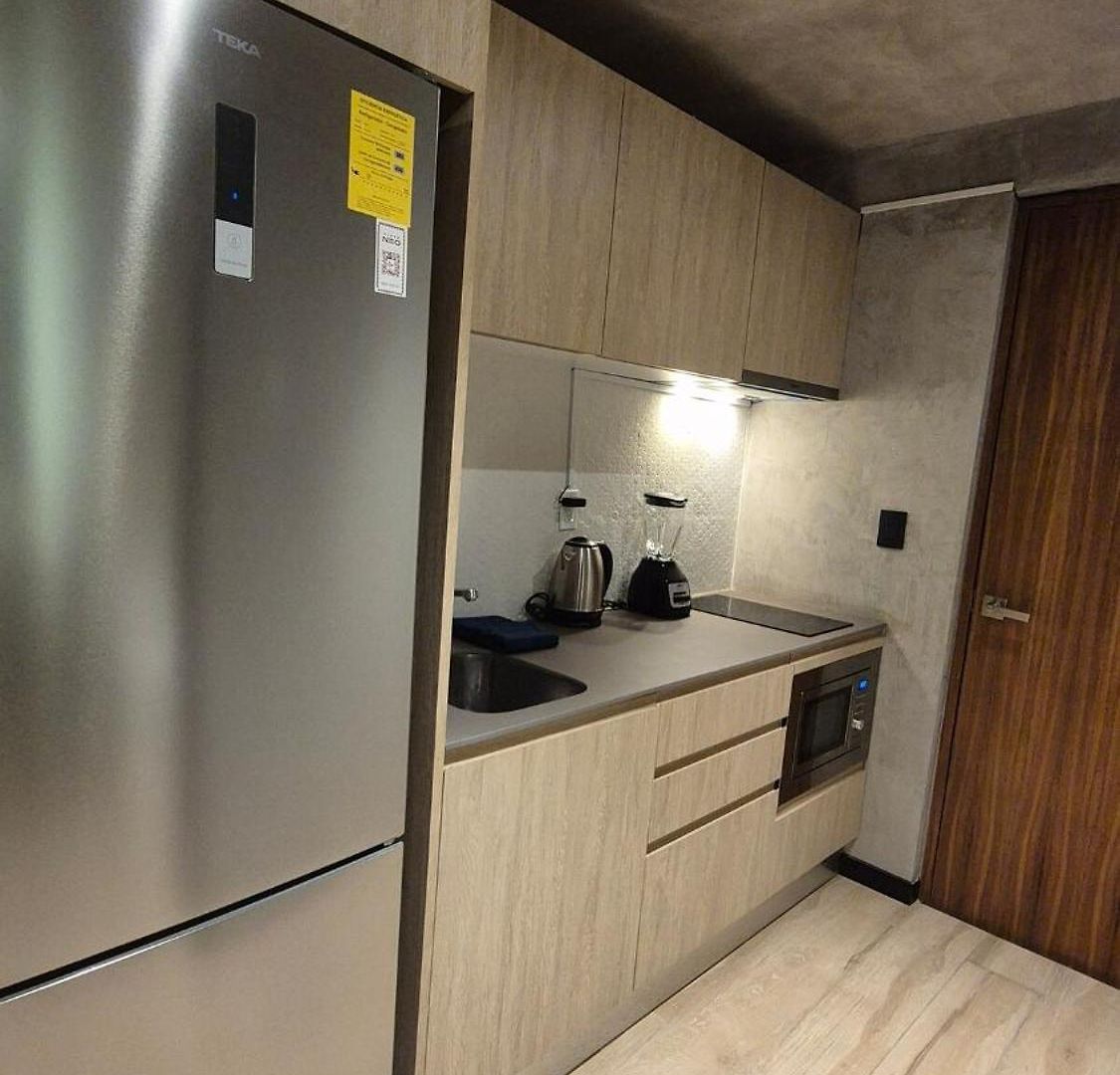 Tuk Estudio Con Balcon *