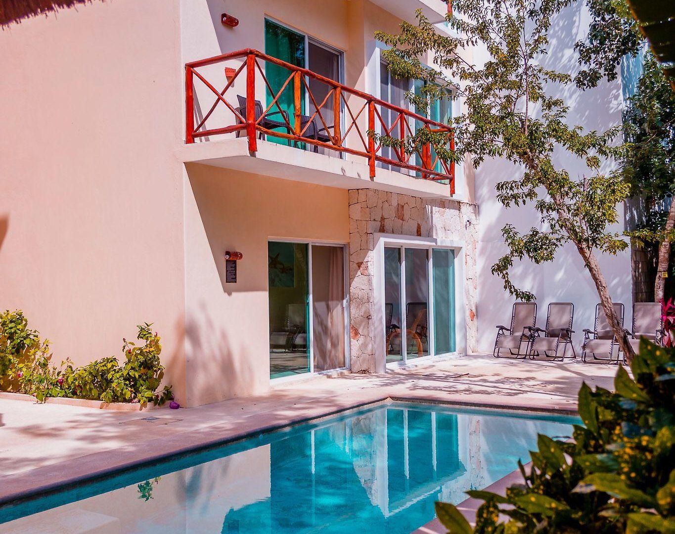 Nah Apartahotel 4*