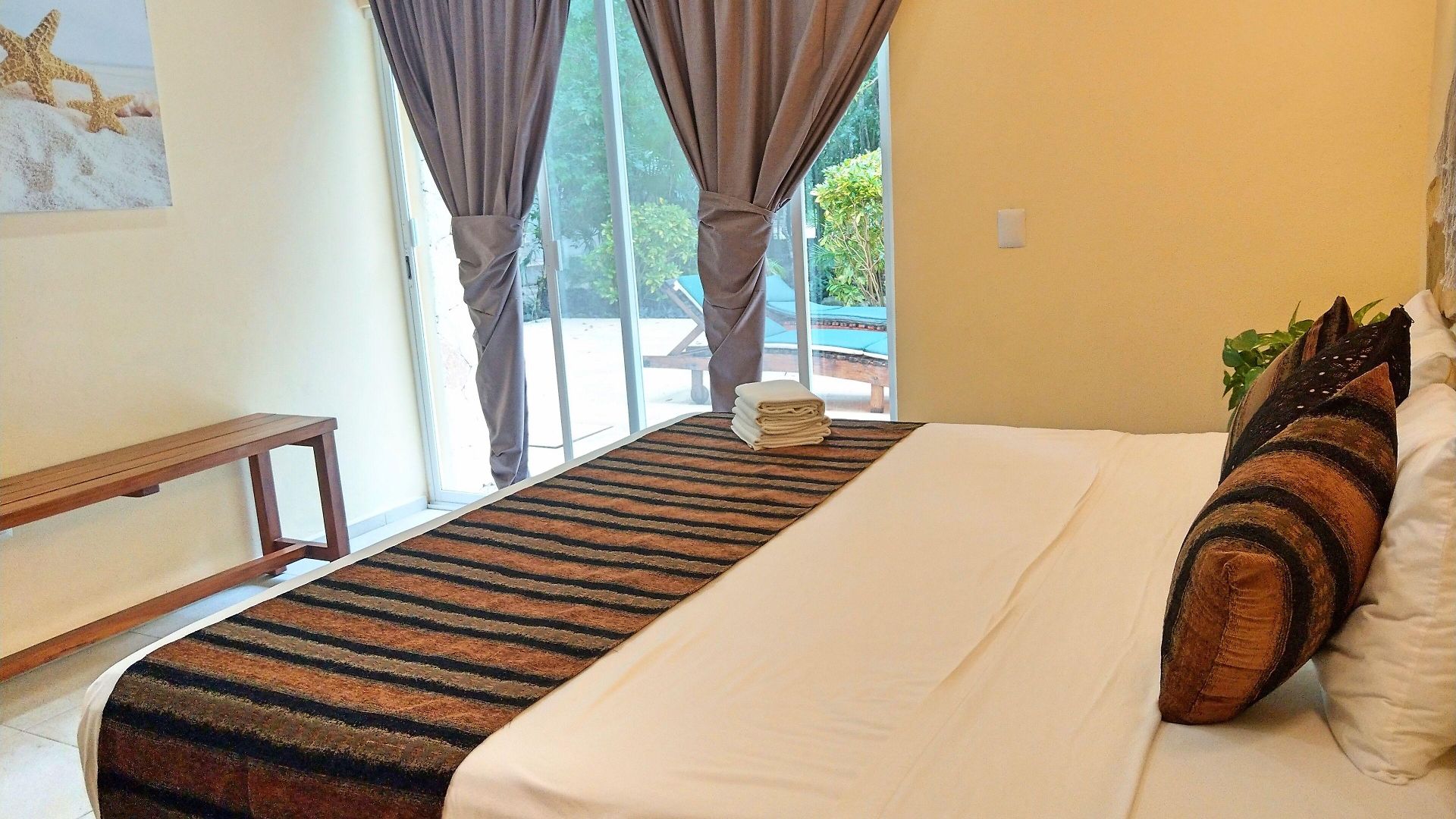 Nah Apartahotel