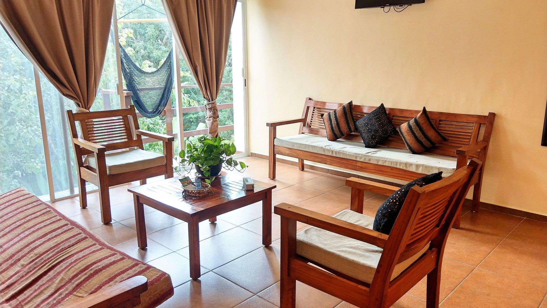 Apartahotel Nah 4*