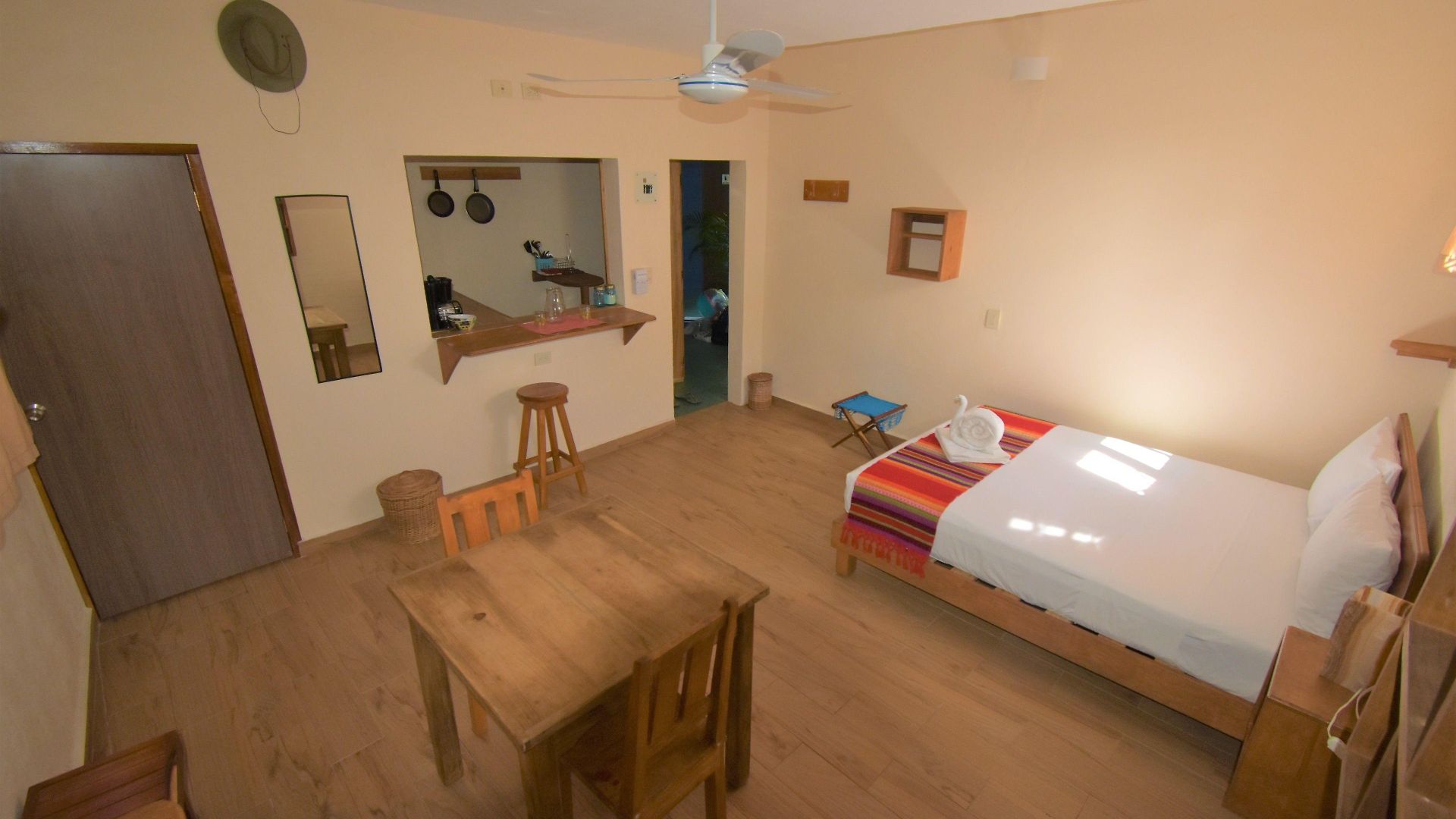 Casa Almendro Hotel 2*