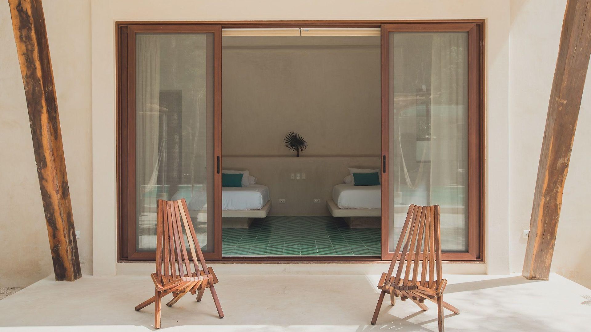 Holistika Hotel