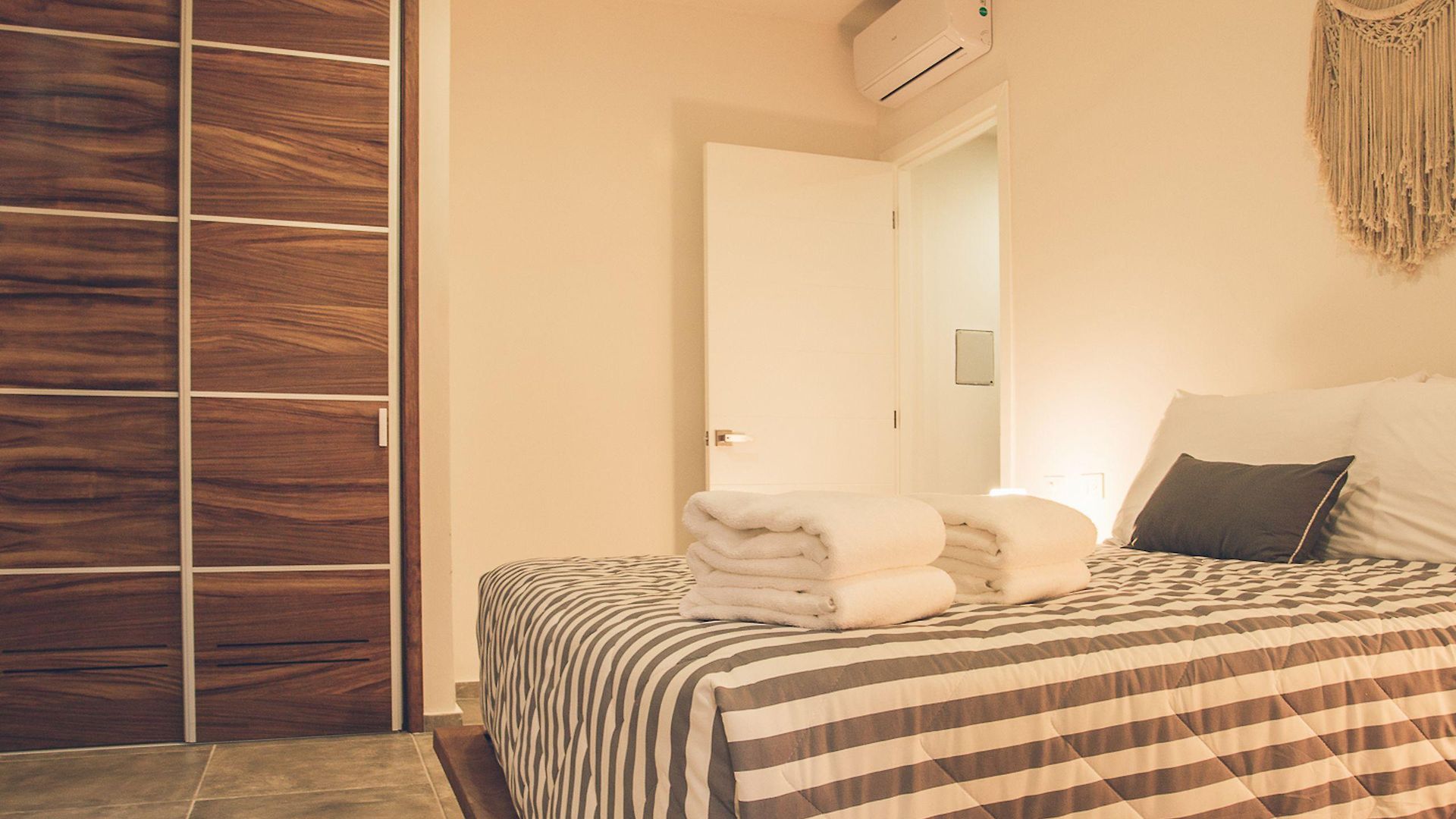 Panacea Apartahotel 4*