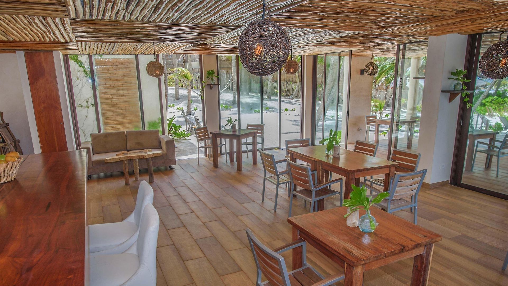 Arrecifes Hotel