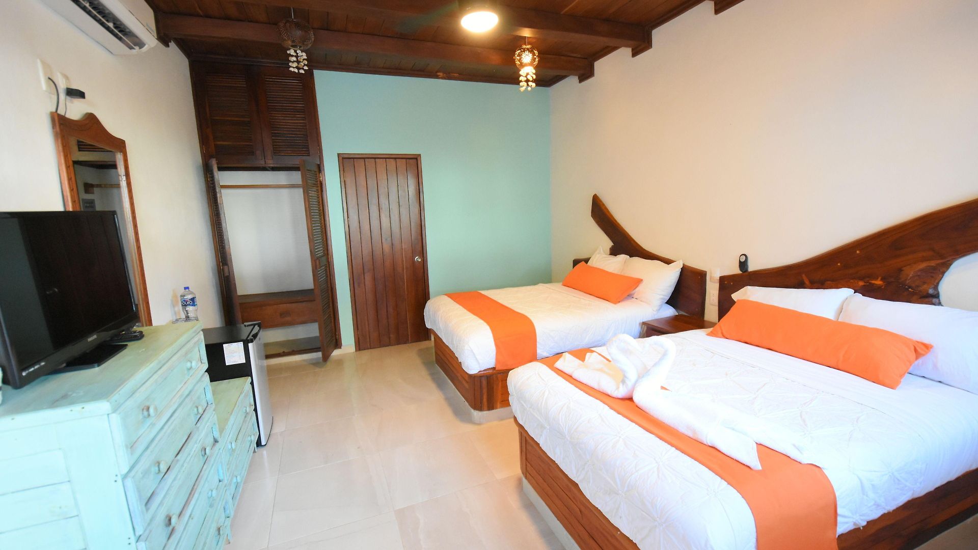 Hotel Hacienda Dos Ojos