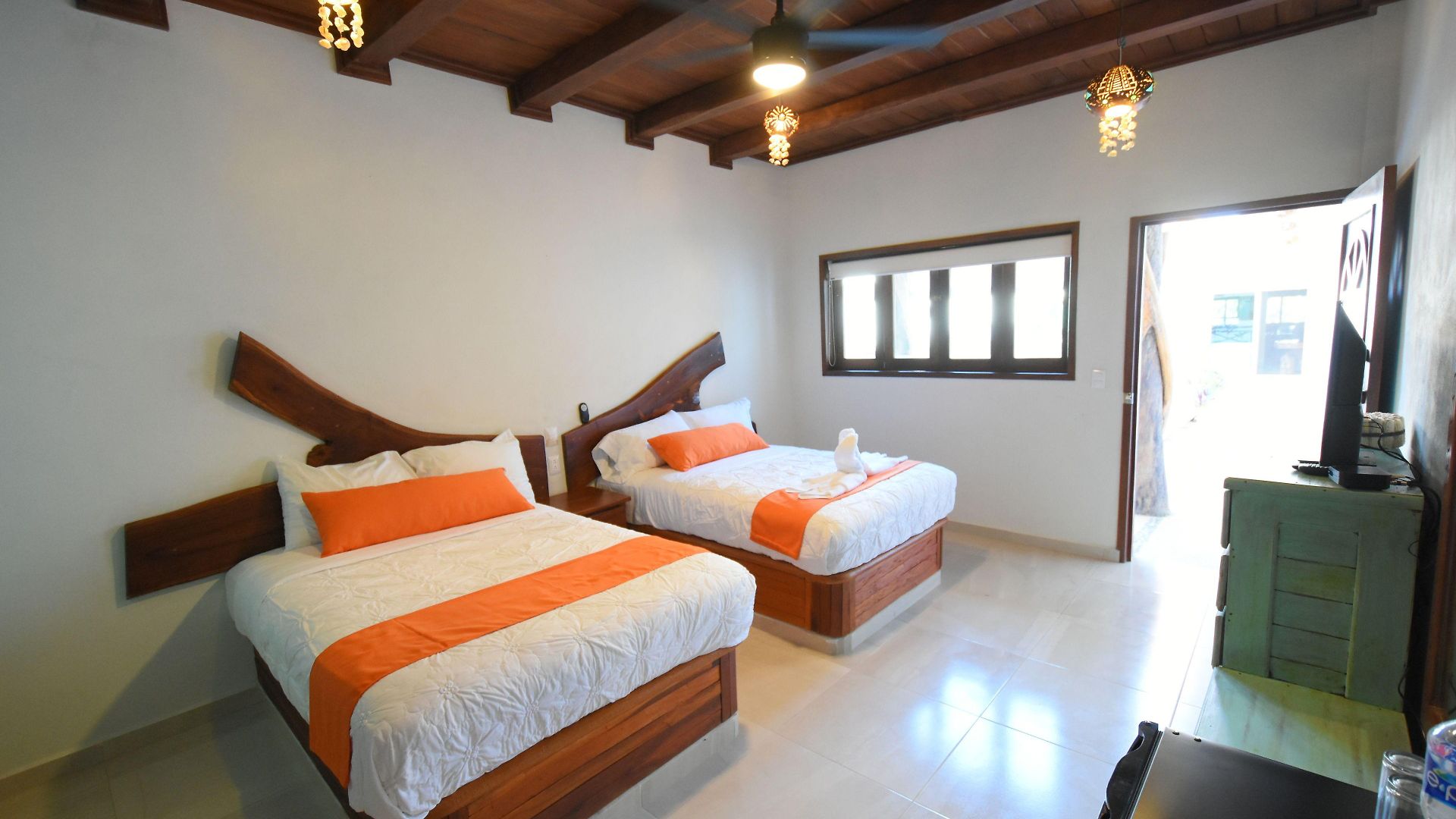 Hacienda Dos Ojos Hotel