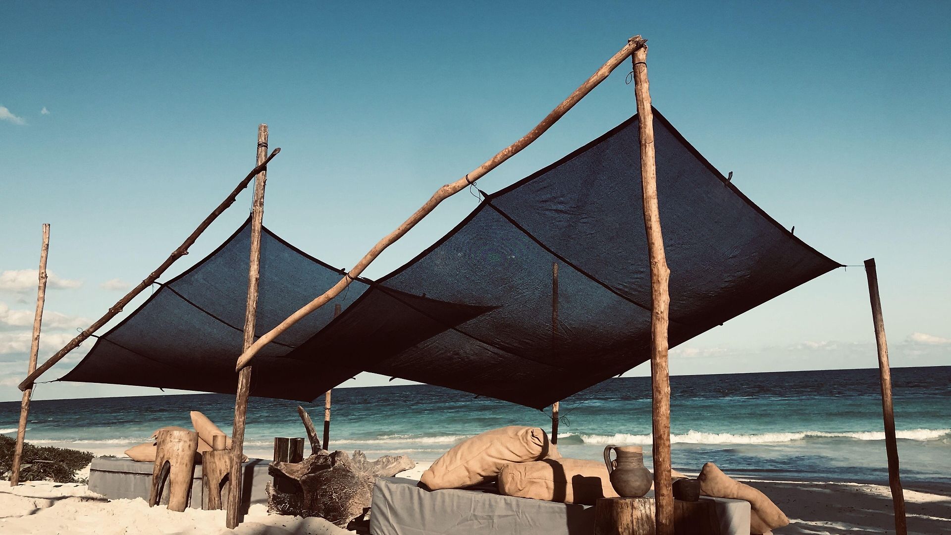 Libelula Beachfront Hotel 4*